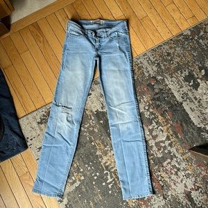 Hollister low rise Skinny Jeans used size 3R